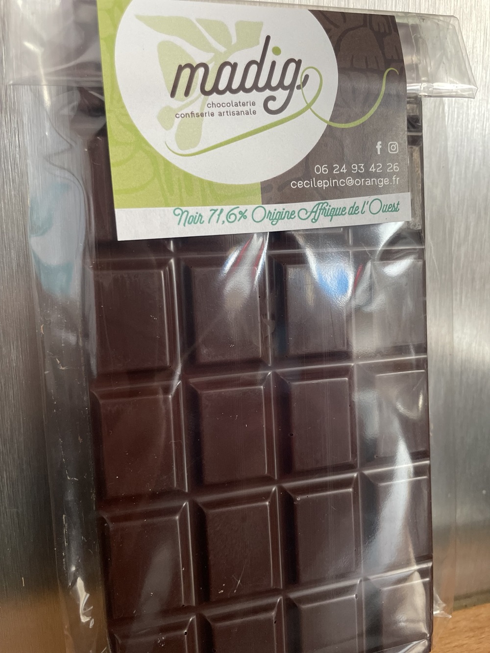 Tablette de chocolat noir 71,6%